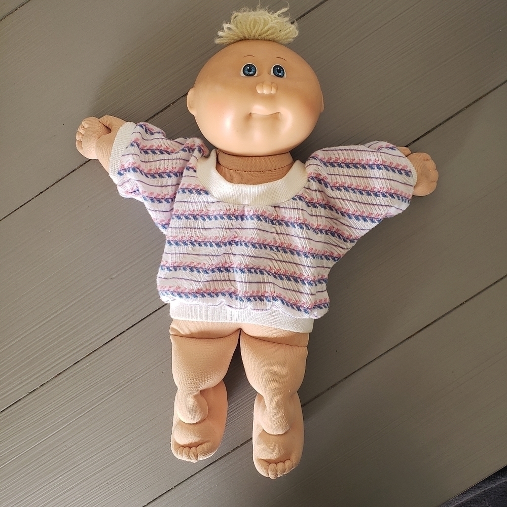 Cabbage Patch Kids Xavier Roberts Blonde Boy Yarn